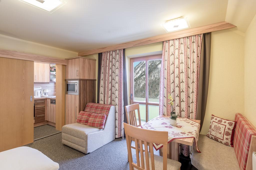 Ferienwohnungen Haus Daheim Längenfeld Exteriör bild